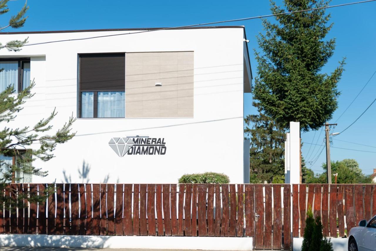 Mineral Apartman Diamond Nyíregyháza Zewnętrze zdjęcie