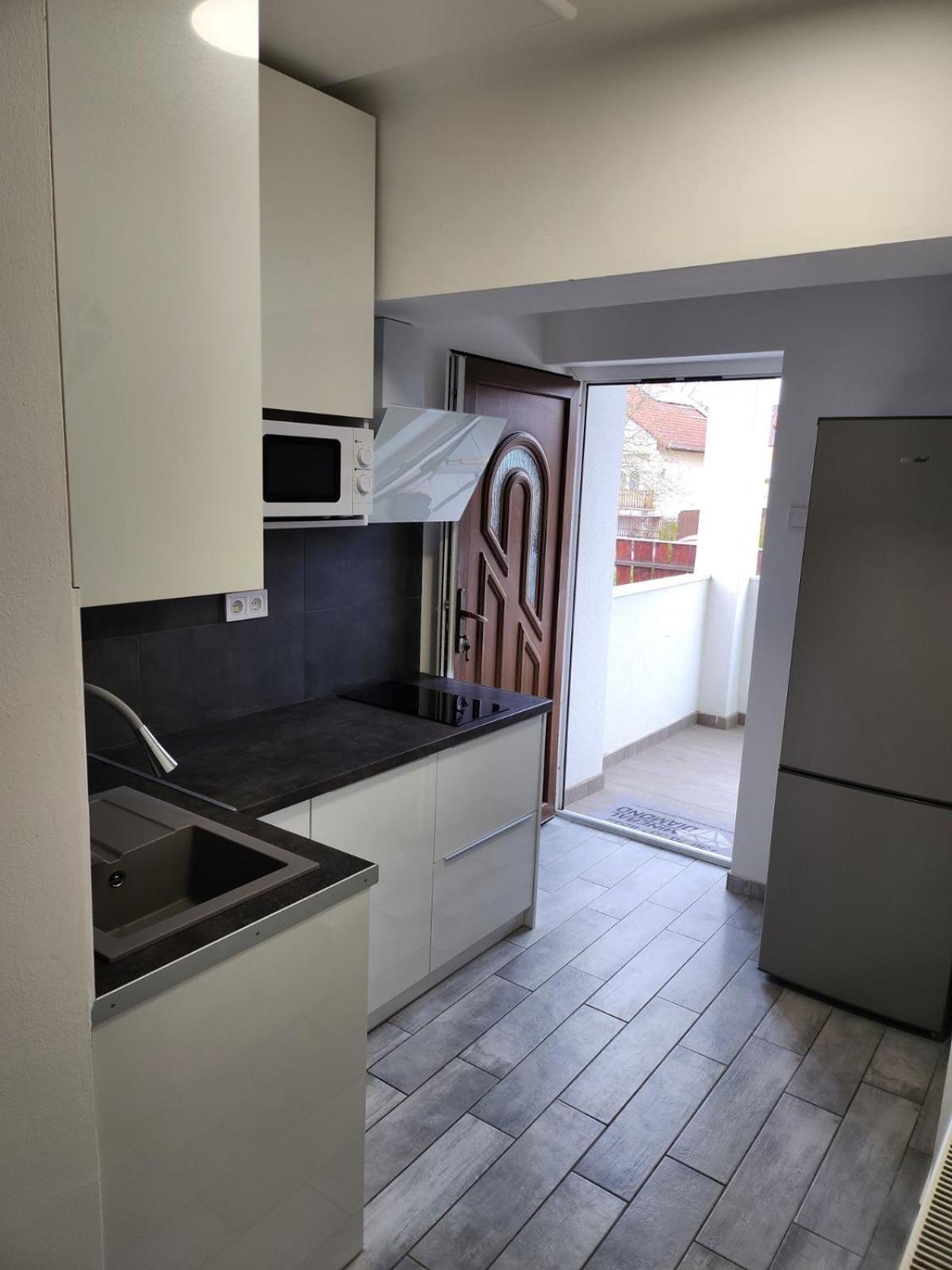 Mineral Apartman Diamond Nyíregyháza Zewnętrze zdjęcie