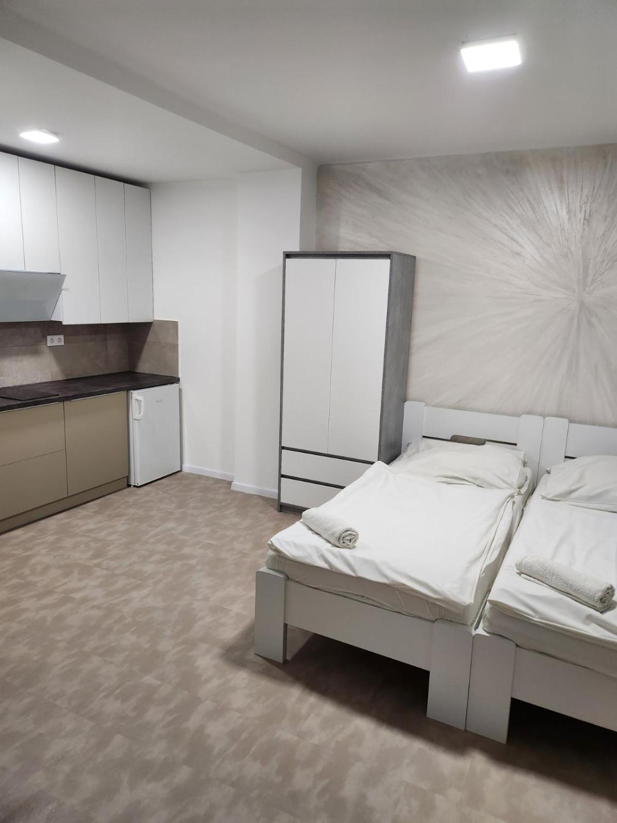 Mineral Apartman Diamond Nyíregyháza Zewnętrze zdjęcie