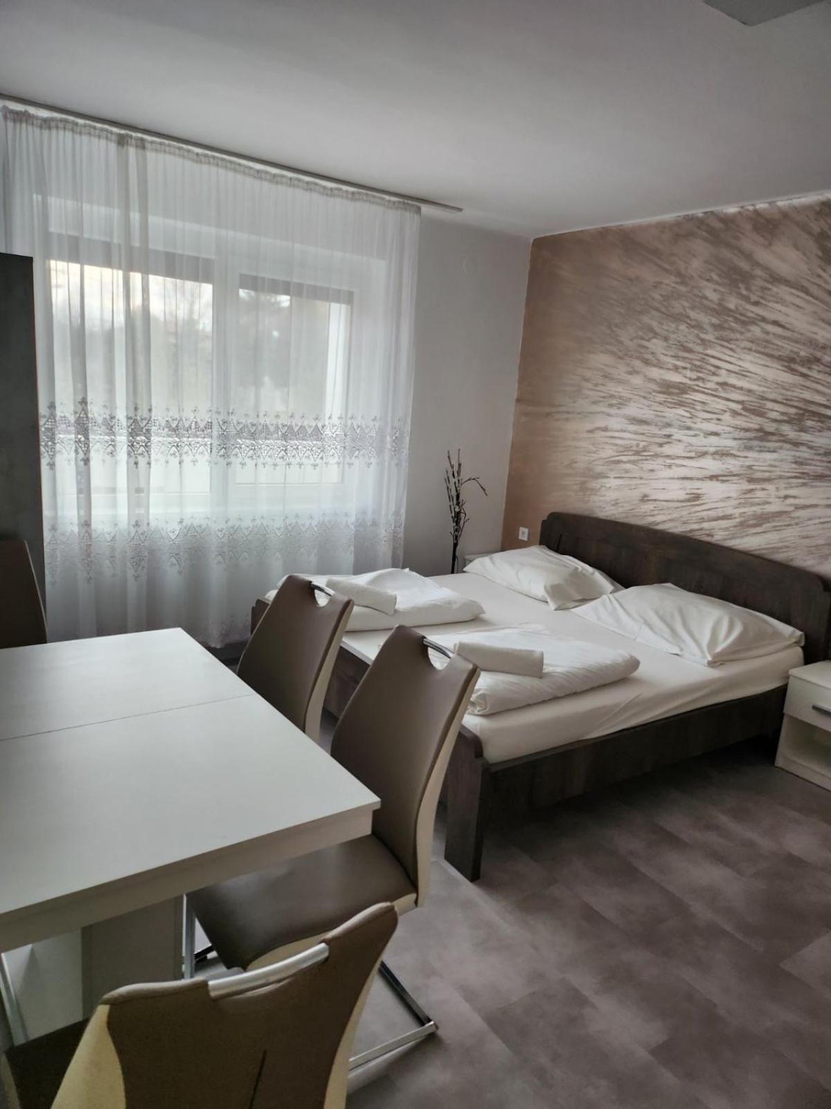 Mineral Apartman Diamond Nyíregyháza Zewnętrze zdjęcie